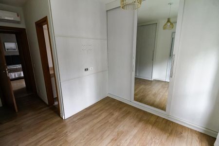 Apartamento à venda com 102m², 3 quartos e 2 vagas Apartamento à venda com 102m², 3 quartos e 2 vagasSuíte