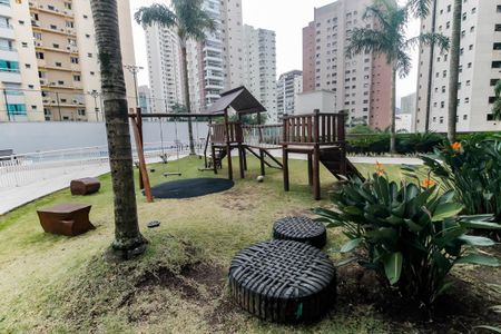 Apartamento à venda com 102m², 3 quartos e 2 vagas Apartamento à venda com 102m², 3 quartos e 2 vagasÁrea comum - Playground