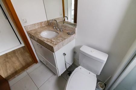 Apartamento à venda com 102m², 3 quartos e 2 vagas Apartamento à venda com 102m², 3 quartos e 2 vagasBanheiro da Suíte