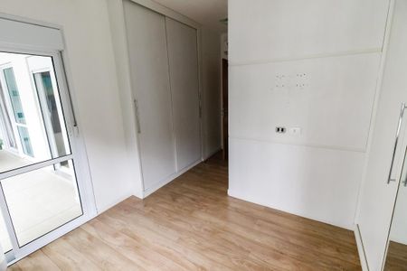Apartamento à venda com 102m², 3 quartos e 2 vagas Apartamento à venda com 102m², 3 quartos e 2 vagasSuíte