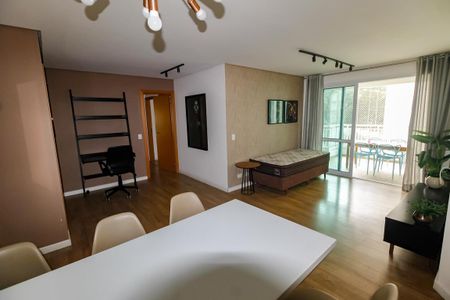 Apartamento à venda com 102m², 3 quartos e 2 vagas Apartamento à venda com 102m², 3 quartos e 2 vagasSala