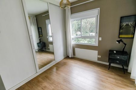Apartamento à venda com 102m², 3 quartos e 2 vagas Apartamento à venda com 102m², 3 quartos e 2 vagasSuíte