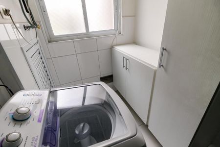 Apartamento à venda com 102m², 3 quartos e 2 vagas Apartamento à venda com 102m², 3 quartos e 2 vagasÁrea de Serviço