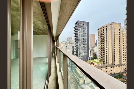 Apartamento à venda com 145m², 3 quartos e 2 vagas Apartamento à venda com 145m², 3 quartos e 2 vagasVaranda