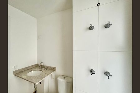 Apartamento à venda com 145m², 3 quartos e 2 vagas Apartamento à venda com 145m², 3 quartos e 2 vagasQuarto 2 Banheiro