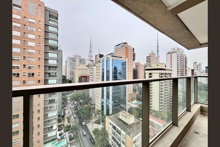 Apartamento à venda com 145m², 3 quartos e 2 vagas Apartamento à venda com 145m², 3 quartos e 2 vagasVaranda