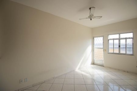 Sala de apartamento para alugar com 2 quartos, 70m² em Almerinda, São Gonçalo
