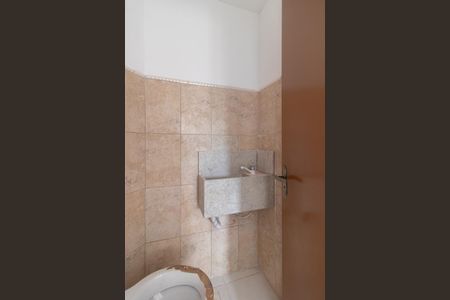Casa de condomínio à venda com 130m², 2 quartos e 2 vagasLavabo