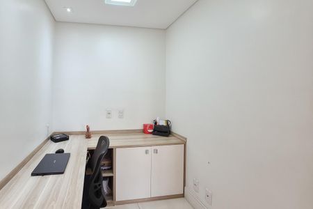Apartamento à venda com 156m², 3 quartos e 3 vagasEscritório