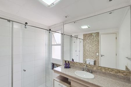 Apartamento à venda com 156m², 3 quartos e 3 vagasBanheiro da Suíte