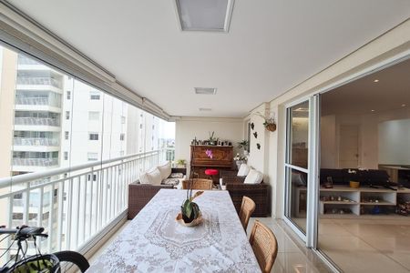 Apartamento à venda com 156m², 3 quartos e 3 vagasVaranda gourmet