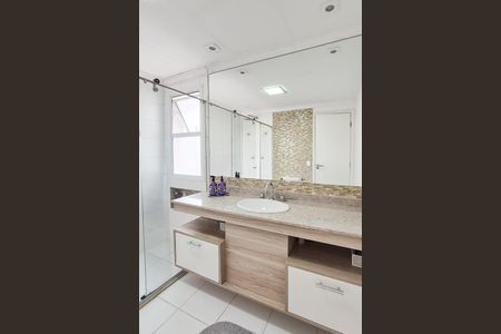 Apartamento à venda com 156m², 3 quartos e 3 vagasBanheiro da Suíte