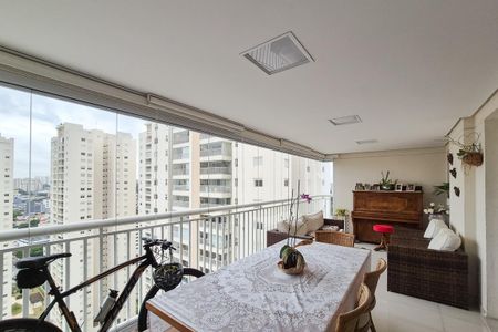 Apartamento à venda com 156m², 3 quartos e 3 vagasVaranda gourmet