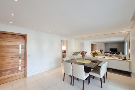 Apartamento à venda com 156m², 3 quartos e 3 vagasSala