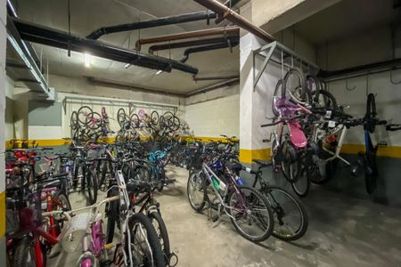 Apartamento à venda com 156m², 3 quartos e 3 vagasÁrea comum - bicicletário