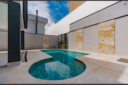 Casa à venda com 480m², 4 quartos e 6 vagas