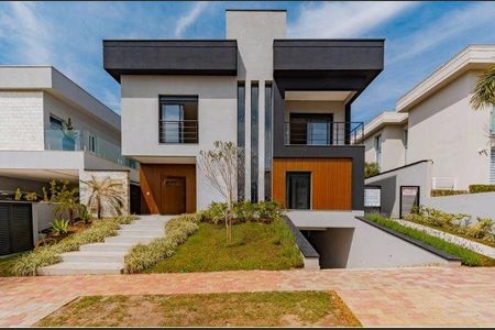 Casa à venda com 480m², 4 quartos e 6 vagas