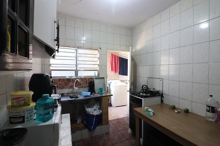 Casa à venda com 253m², 3 quartos e 2 vagasCozinha 