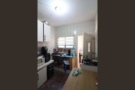 Casa à venda com 253m², 3 quartos e 2 vagasCozinha 