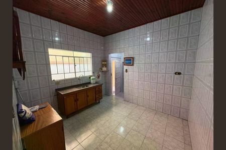 Casa à venda com 146m², 2 quartos e 2 vagas