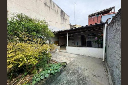 Casa à venda com 146m², 2 quartos e 2 vagas