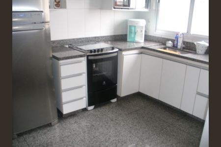 Apartamento à venda com 130m², 4 quartos e 3 vagas