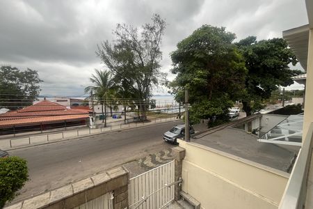 Casa à venda com 571m², 5 quartos e 6 vagas Casa à venda com 571m², 5 quartos e 6 vagasVista