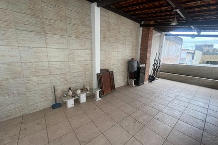 Casa à venda com 571m², 5 quartos e 6 vagas Casa à venda com 571m², 5 quartos e 6 vagasÁrea comum