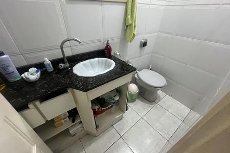 Casa à venda com 571m², 5 quartos e 6 vagas Casa à venda com 571m², 5 quartos e 6 vagasBanheiro 1