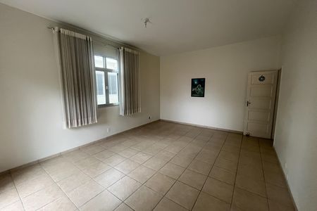 Casa à venda com 571m², 5 quartos e 6 vagas Casa à venda com 571m², 5 quartos e 6 vagasQuarto 3