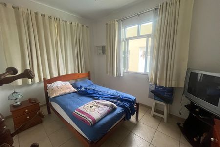 Casa à venda com 571m², 5 quartos e 6 vagas Casa à venda com 571m², 5 quartos e 6 vagasQuarto 1