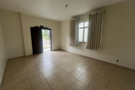 Casa à venda com 571m², 5 quartos e 6 vagas Casa à venda com 571m², 5 quartos e 6 vagasQuarto 3