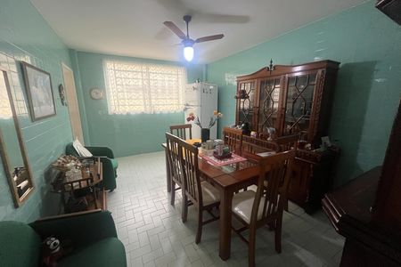 Casa à venda com 571m², 5 quartos e 6 vagas Casa à venda com 571m², 5 quartos e 6 vagasCozinha