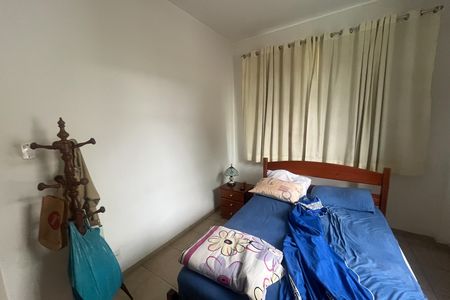 Casa à venda com 571m², 5 quartos e 6 vagas Casa à venda com 571m², 5 quartos e 6 vagasQuarto 1