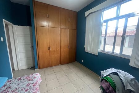 Casa à venda com 571m², 5 quartos e 6 vagas Casa à venda com 571m², 5 quartos e 6 vagasQuarto 2