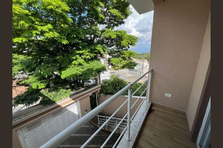Casa à venda com 3 quartos, 200m² em Vila Pedra Branca, São Paulo