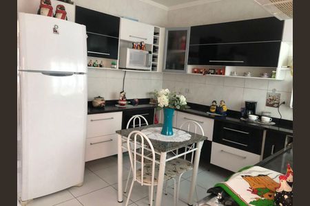 Casa à venda com 88m², 2 quartos e 1 vaga