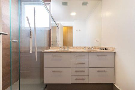 Apartamento para alugar com 165m², 3 quartos e 3 vagas