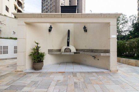 Apartamento para alugar com 165m², 3 quartos e 3 vagas