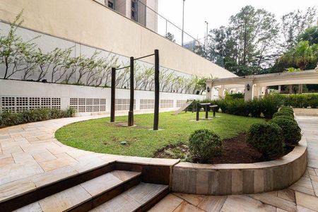 Apartamento para alugar com 165m², 3 quartos e 3 vagas