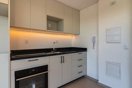 Apartamento para alugar com 1 quarto, 46m² em Empresarial 18 do Forte, Barueri