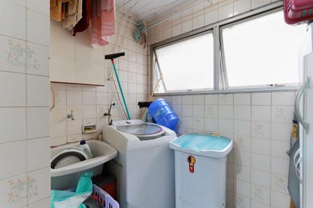 Apartamento à venda com 64m², 3 quartos e 1 vaga Apartamento à venda com 64m², 3 quartos e 1 vagaÁrea de serviço