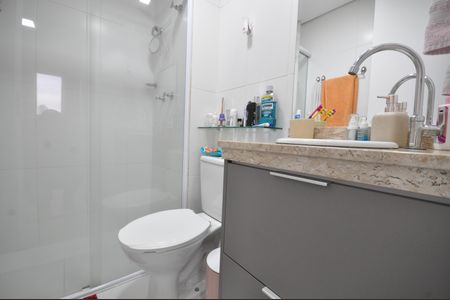 Banheiro do Quarto Suíte de apartamento à venda com 2 quartos, 74m² em Vila Gustavo, São Paulo