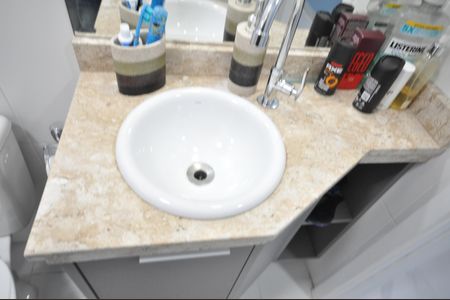 Apartamento à venda com 74m², 2 quartos e 2 vagasBanheiro