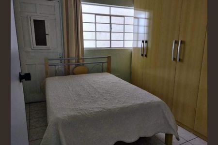 Casa à venda com 6 quartos, 193m² em Jardim Panorama (Zona Leste), São Paulo