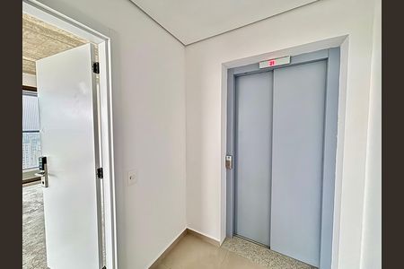 Apartamento à venda com 145m², 3 quartos e 2 vagasHall privativo 