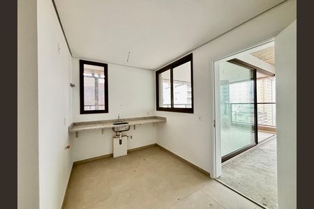 Apartamento à venda com 145m², 3 quartos e 2 vagasCozinha 