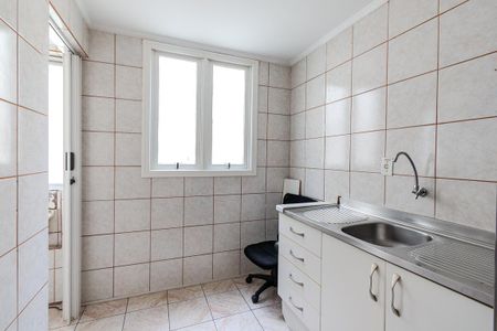 Apartamento à venda com 47m², 1 quarto e sem vaga Apartamento à venda com 47m², 1 quarto e sem vagaCozinha e Área de Serviço