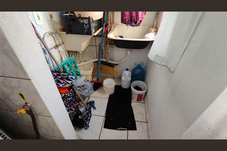 Casa à venda com 44m², 2 quartos e 1 vaga Casa à venda com 44m², 2 quartos e 1 vagaÁrea de Serviço