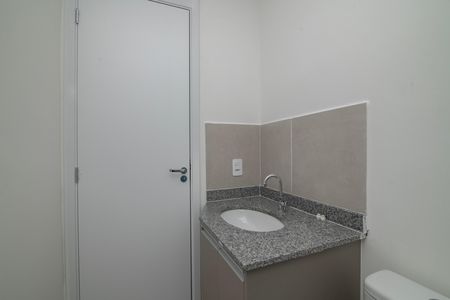 Apartamento para alugar com 53m², 2 quartos e 1 vaga Apartamento para alugar com 53m², 2 quartos e 1 vagaBanheiro do Quarto 2 Suíte